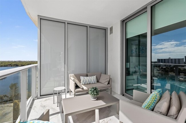 Building Photo - 300 Sunny Isles Blvd