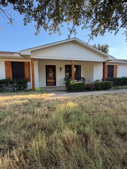 Building Photo - 319 Allen Dr