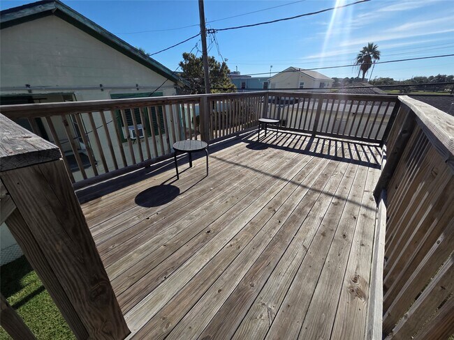 Building Photo - 5617 Avenue R 1/2