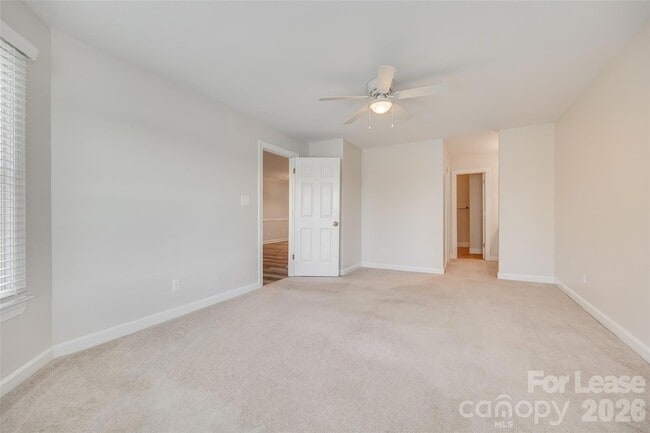 Building Photo - 13822 Queens Harbor Rd