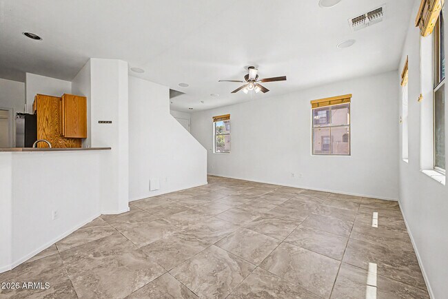 Building Photo - 1432 N 80th Dr
