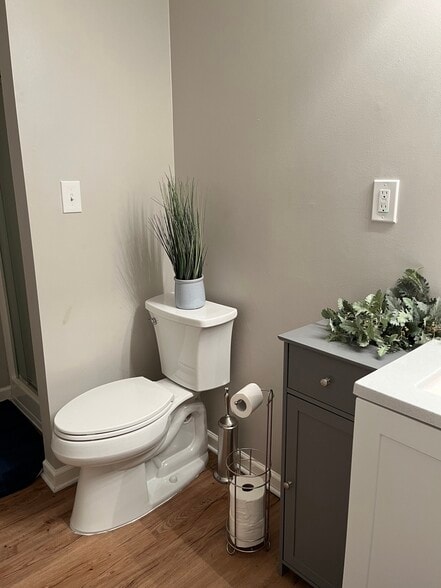 Building Photo - 12050 Wildwood Springs Dr