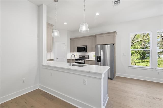 Building Photo - 205 S Atwood St