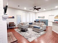 Building Photo - 1207 Old Knoll Dr