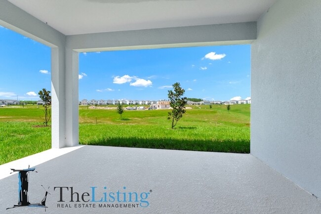 Building Photo - 3685 Kings Canyon Dr
