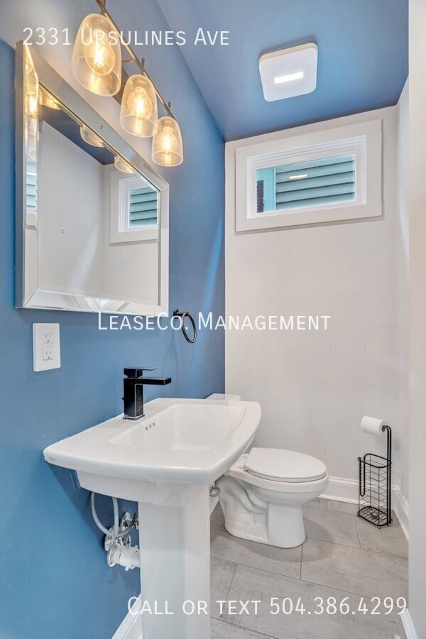 Building Photo - 2331 Ursulines Ave