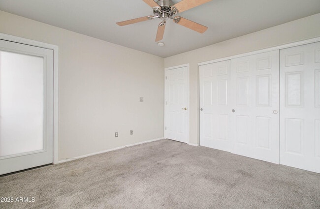 Building Photo - 2311 E Hartford Ave