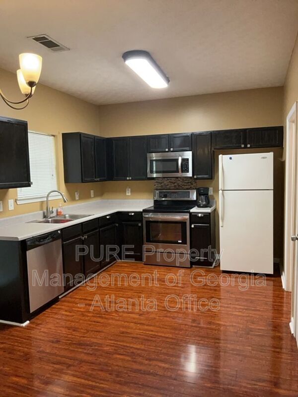 Building Photo - 63 Timber Ridge Dr