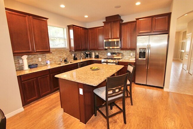 Building Photo - Orlando - Furnished, 4 Bedroom, 2 Bathroom...