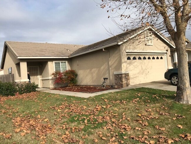 Building Photo - Home Sweet Home!  Adorable 3/2 Single Stor...