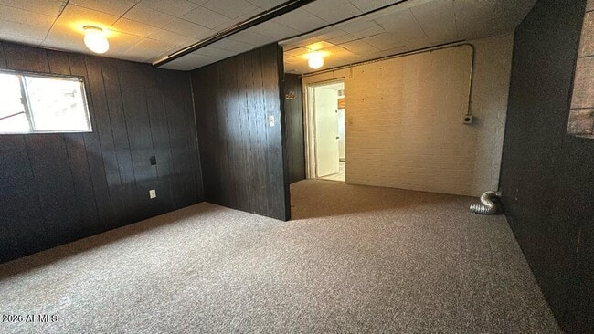 Building Photo - 35 E James Dr