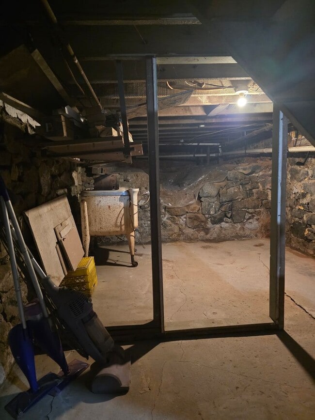 Building Photo - City of Wilmington Hedgeville Area