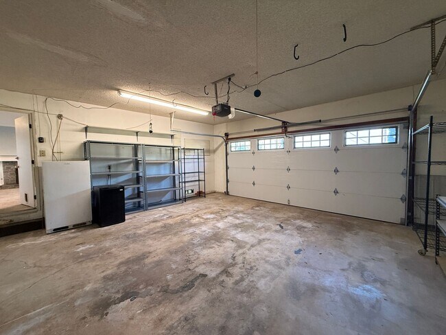 Building Photo - 4242 Briggs Ave
