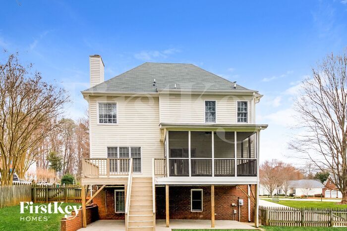 Building Photo - 6866 Greenbrook Dr