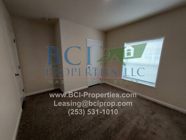 Building Photo - BRAND NEW 2 BEDROOM, 1 BATH!!!