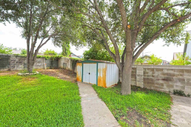 Building Photo - 1851 Arctic Ct