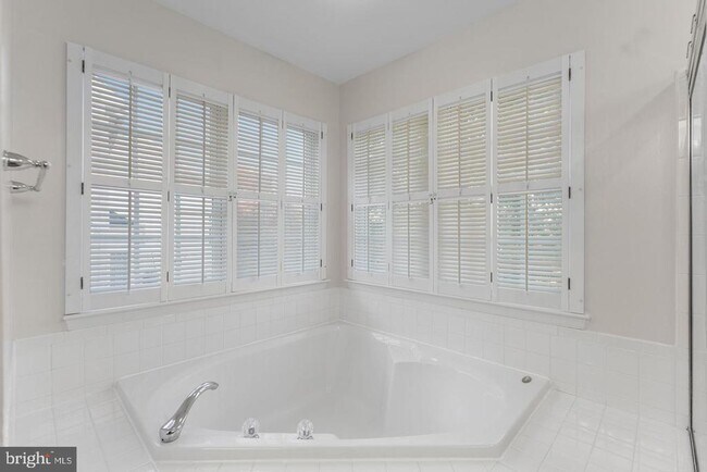 Building Photo - 2798 Burrough Hill Ln