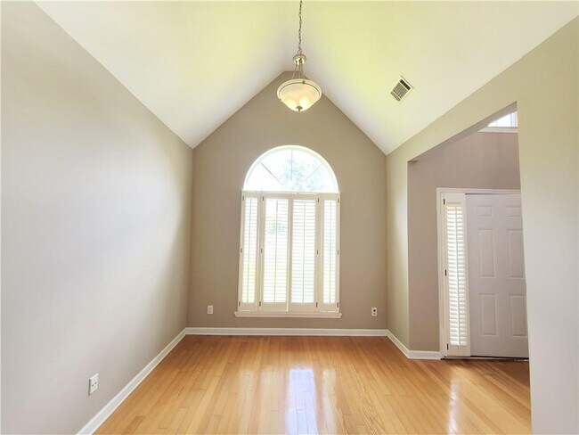 Building Photo - 873 Ashwood Walk