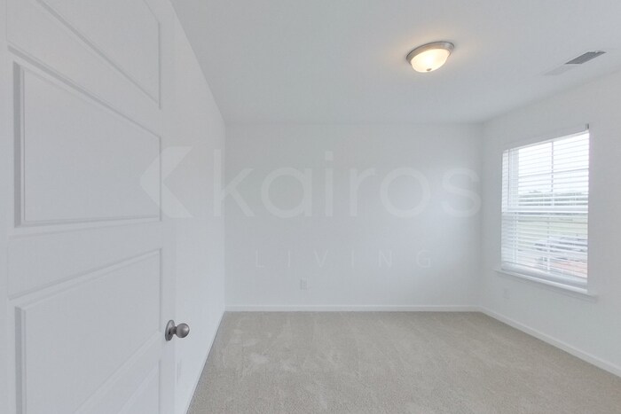 Building Photo - 107 Silver Maple Ln