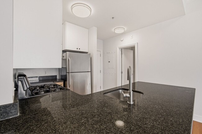 Building Photo - 800 4th St SW