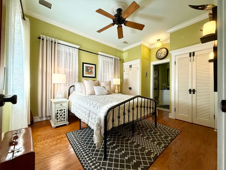 Building Photo - 1409 Olivia St