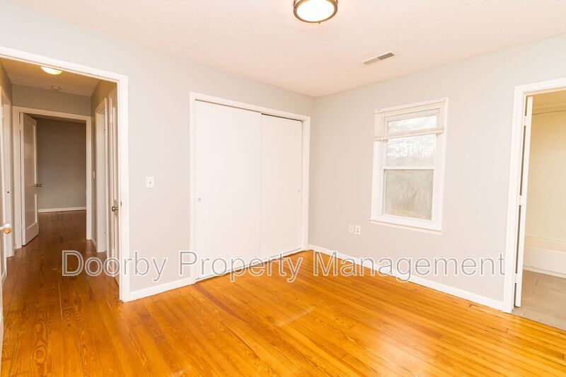 Building Photo - 11412 London Ln