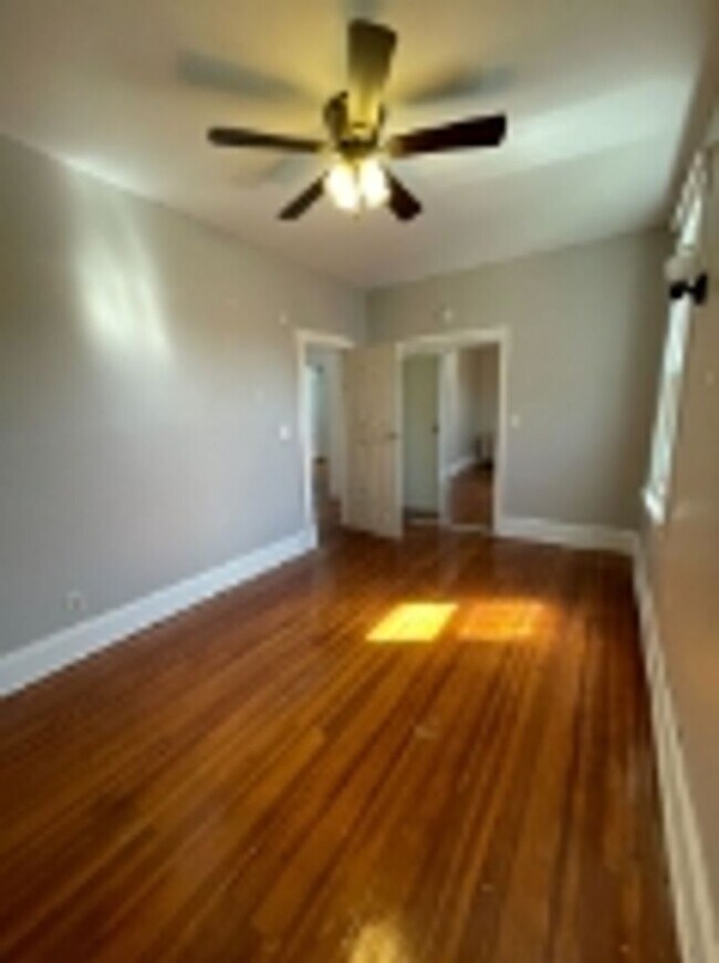 Building Photo - 13 S Marshall St