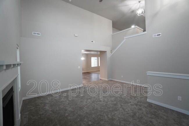 Building Photo - 13776 S Piano Ave