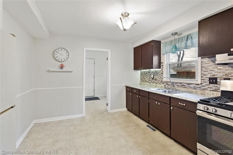 Building Photo - 6027 Wilmer St