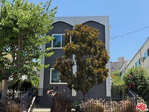 Building Photo - 648 N Grand Ave