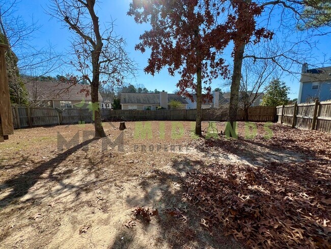 Building Photo - 5 Bridle Path Court