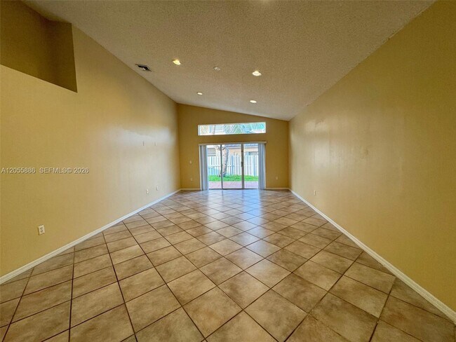 Building Photo - 3393 SW 180th Way