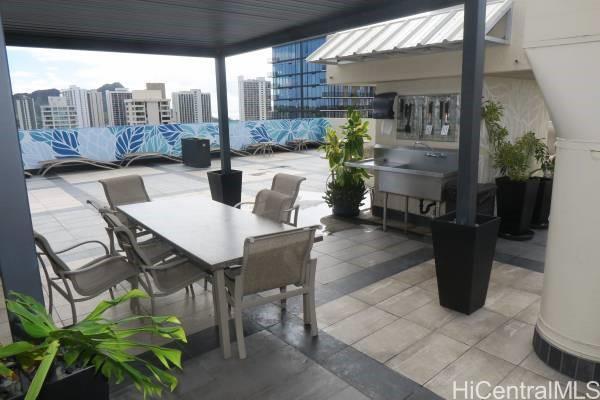 Building Photo - 2345 Ala Wai Blvd