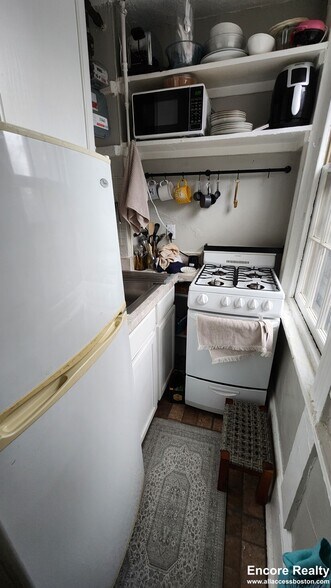 Building Photo - 9 Champney Pl