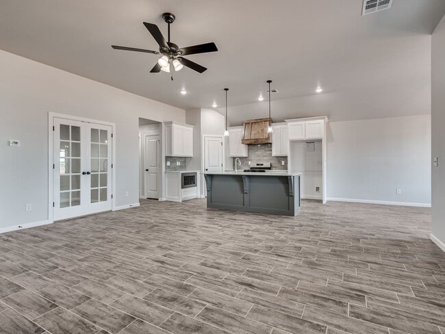 Building Photo - Brand New Home available Mid August 2025- Mustang Park