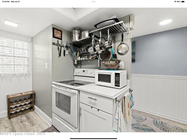 Building Photo - 4105 Ocean Beach Blvd