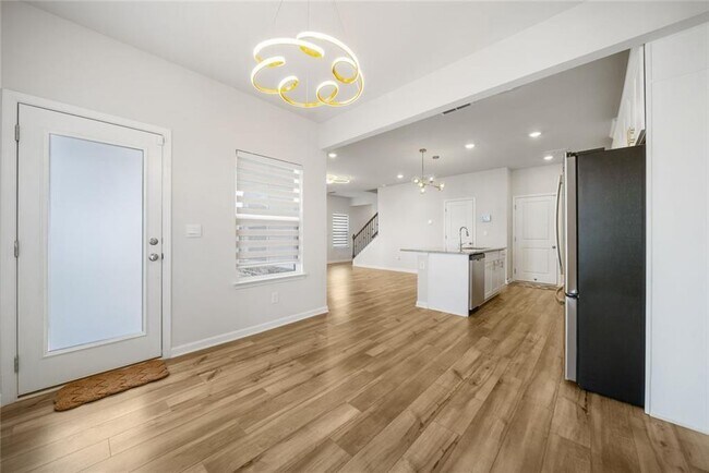 Building Photo - 1510 Lyon Wy Dr