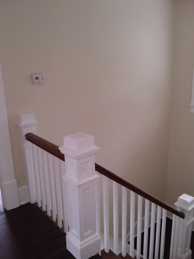 Building Photo - 703 E Colonial Dr