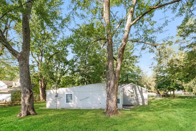 Building Photo - 5513 Hardy Ave