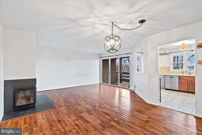 Building Photo - 11146 Beaver Trail Ct