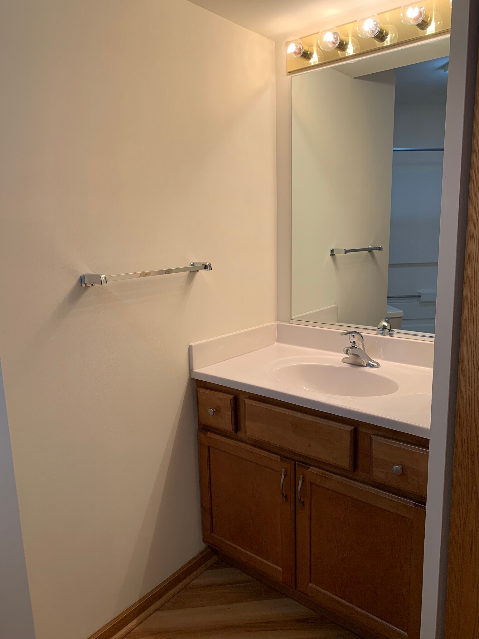 Bath - 400 Parkside Dr