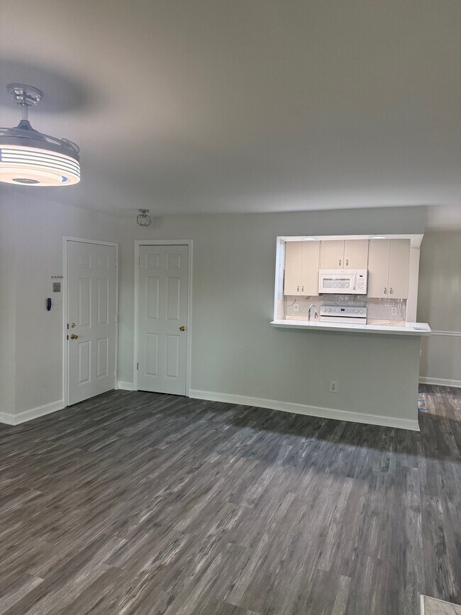 Building Photo - 13700 Modrad Way