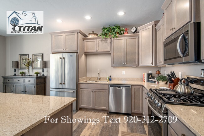 Building Photo - 1012 Faith Ct