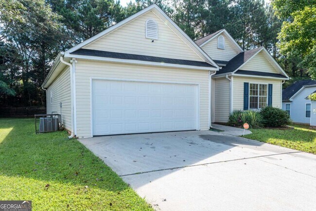 Building Photo - 235 Summer Hill Cir