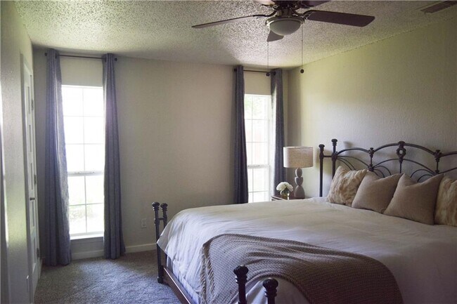 Building Photo - 3406 Valley Pike Rd