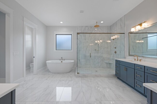 Building Photo - 1201 Askew Trl