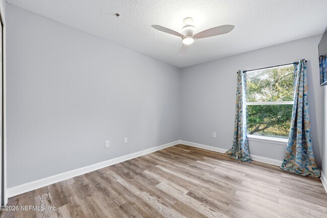 Building Photo - 13835 Herons Landing Way
