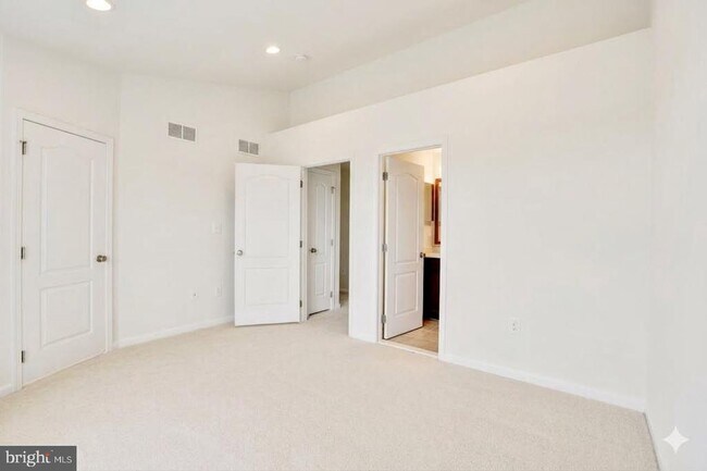 Building Photo - 43140 Whelplehill Terrace