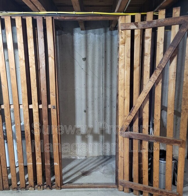 Building Photo - 9 Jeffrey Rd