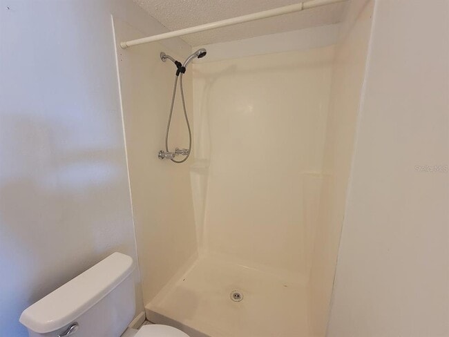 Building Photo - 22353 Buffalo Ave